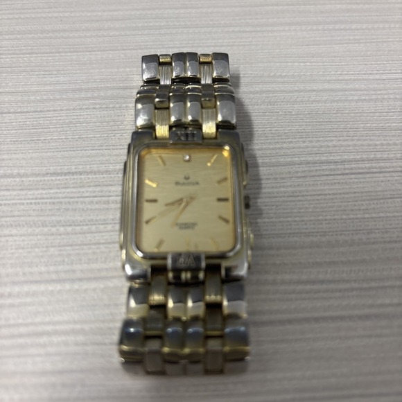 Vintage Bulova Diamond 18K Plated, Quartz Men's Watch 3063-5020‎ AO - Picture 3 of 6